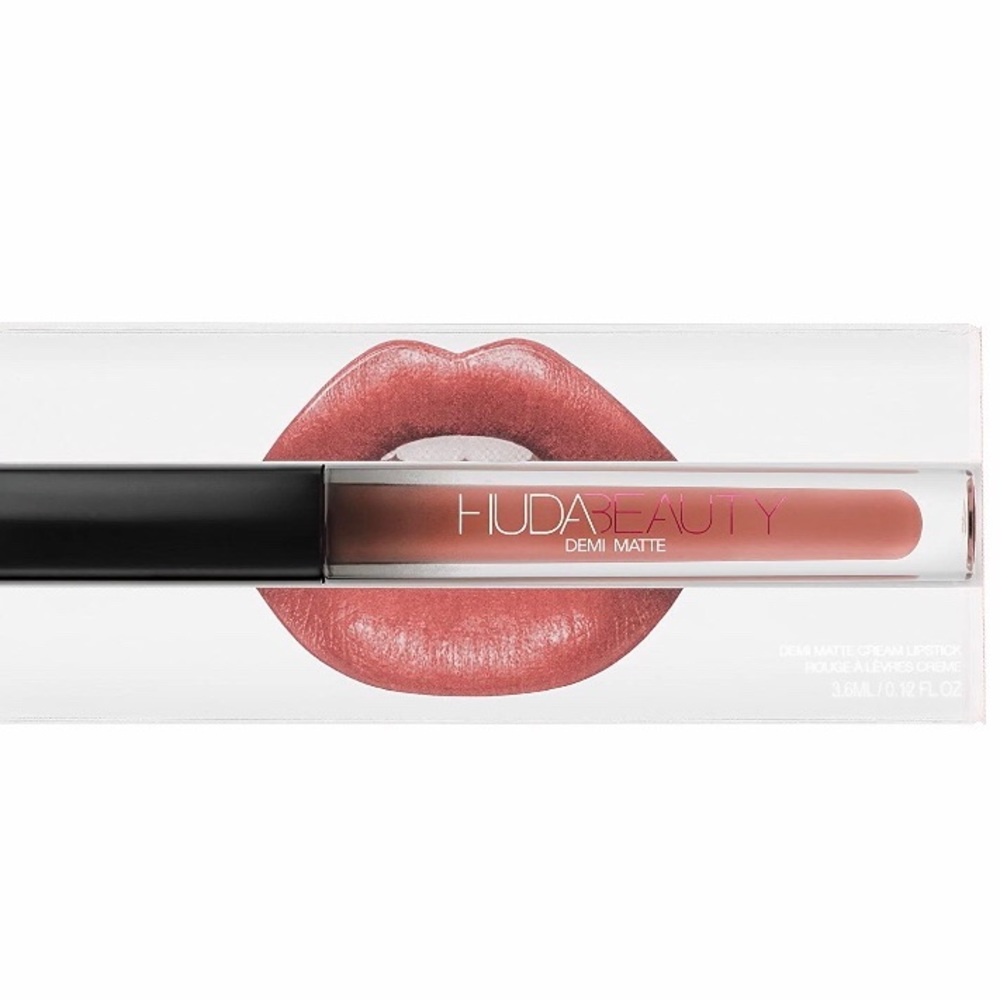 New Huda Beauty Demi Matte - Feminist